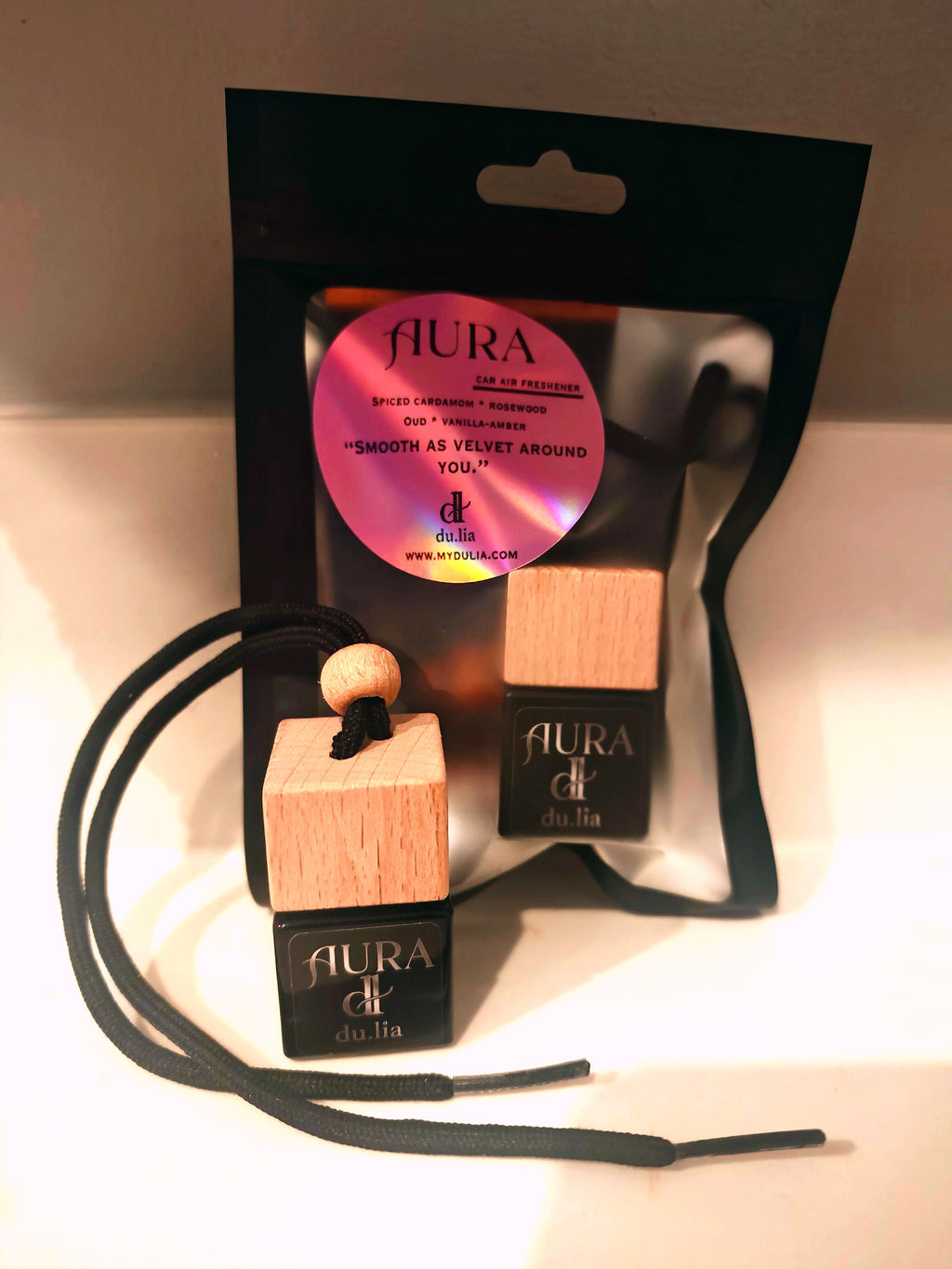 AURA - Oud Vanilla Amber